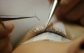 Lash Extensions in Malta